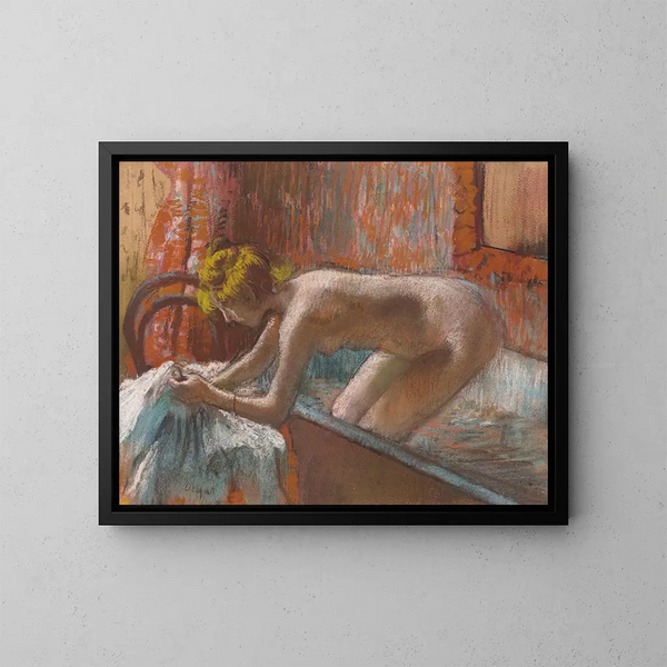 Naisten maalaus kylpyhuoneesta - Edgar Degas — kehystetty taideteos seinällä