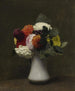 Fantin-Latourin Daaliat — värikäs kimppu vaaleanharmaassa vaasissa