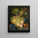 Yksityiskohtainen still life -viivastosta, jossa on viinirypäleitä, persikoita korissa, avattu granaattiomena, luumuja, mustia viinirypäleitä ja lisää persikoita, kaikki marmorialustalla - Jan Frans van Dael — kehystetty taideteos seinällä