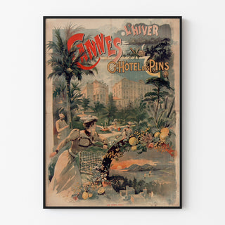 Vintage-juliste Cannes, Grand Hôtel des Pins, esillä ohuessa kehyksessä vaalealla seinällä.