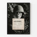 Seinäjuliste Antiväkivaltaisen kanssa kypäräpäinen pääkallo